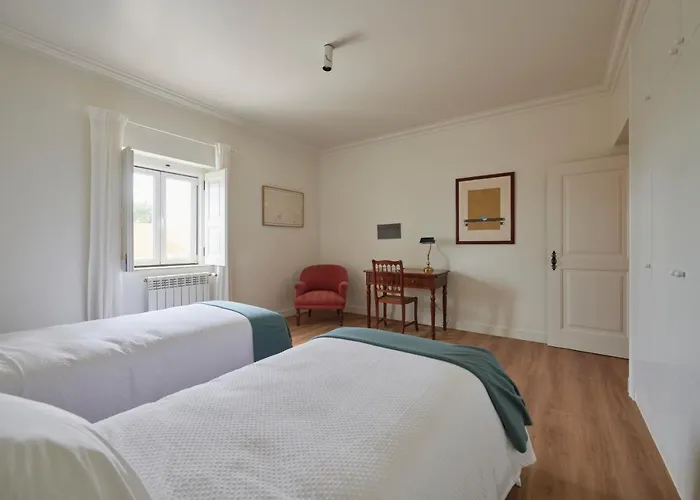 2br With Swimming Pool, By Timecooler * Sobral de Monte Agraco