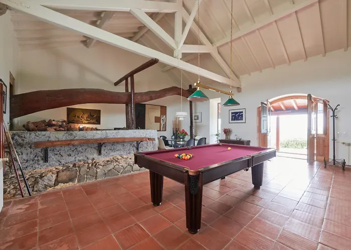 Villa 2br With Swimming Pool, By Timecooler Sobral de Monte Agraco